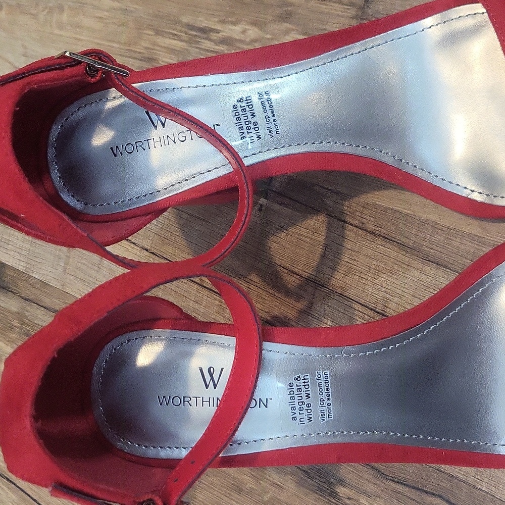 WORTHINGTON Red Wor Beckwith Faux Suede Open Toe 3 1/2" Ankle Strap Sandal - 8M - Picture 8 of 10